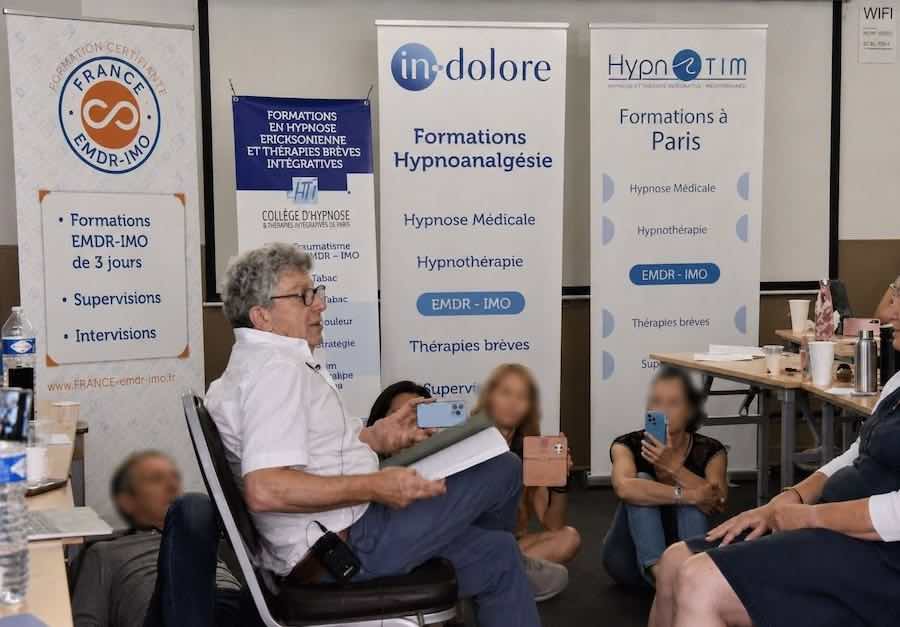 https://www.formation-hypnose.com/agenda/BORDEAUX-en-Gironde-dans-le-33-Supervision-et-Formation-en-EMDR-Integrative-1-Jour_ae2057565.html