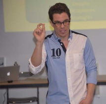 Formation "Hypnose Médecine Physique et Kinésithérapie" Laurent GROSS et Jeanne-Marie JOURDREN Formation "Hypnose Médecine Physique et Kinésithérapie" Laurent GROSS et Jeanne-Marie JOURDREN