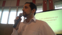 Conférence "Avoir confiance en soi ou être soi même ?", Introduction. Dr Philippe Aïm Conférence "Avoir confiance en soi ou être soi même ?", Introduction. Dr Philippe Aïm