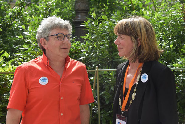 Laurent GROSS et Emmanuelle DECOSTER Laurent GROSS et Emmanuelle DECOSTER