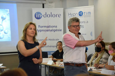 Laurence ADJADJ et Laurent GROSS en Formation EMDR Laurence ADJADJ et Laurent GROSS en Formation EMDR